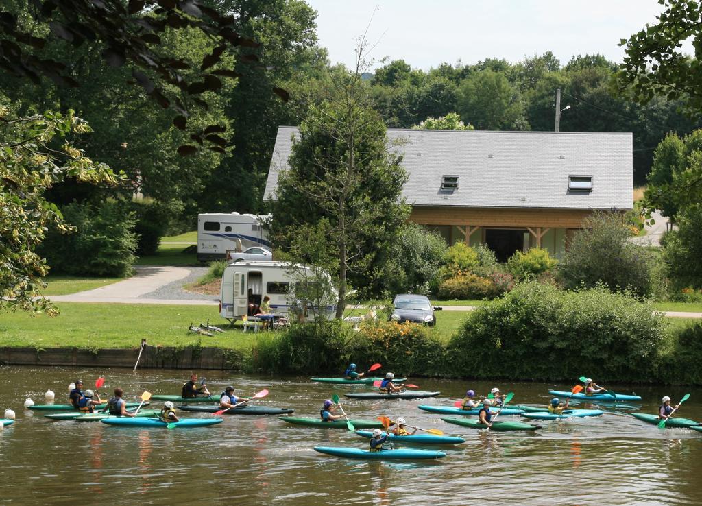 Camping Des Rochers Des Parcs Hotel Clecy Exterior photo