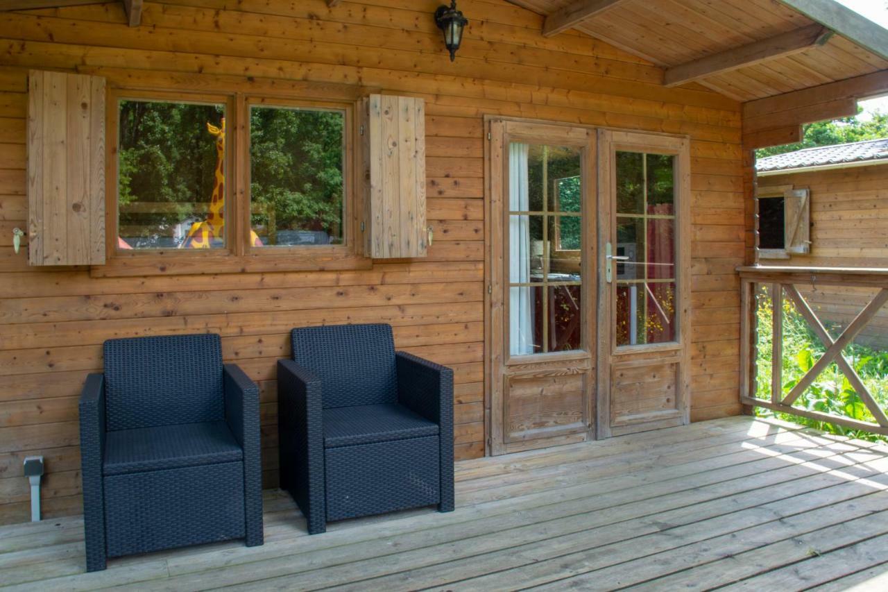 Camping Des Rochers Des Parcs Hotel Clecy Exterior photo